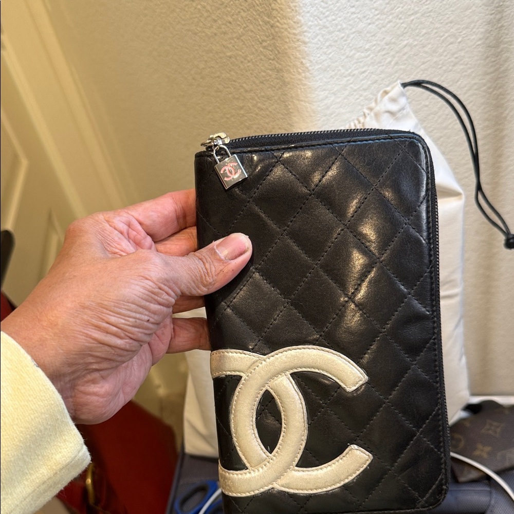 CHANEL Black and White Quilted Zip Wallet